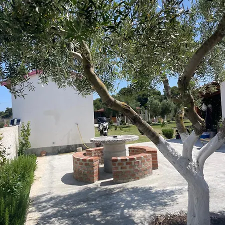 Diarla's Villa Fier