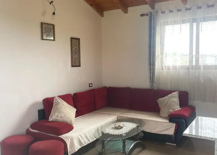 Diarla's 2 Vakantiehuis Fier